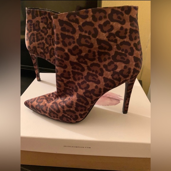 Jessica Simpson booties - Picture 1 of 3